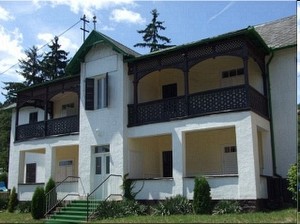 Balatonalmádi központjában, Balatonalmádi központjában,